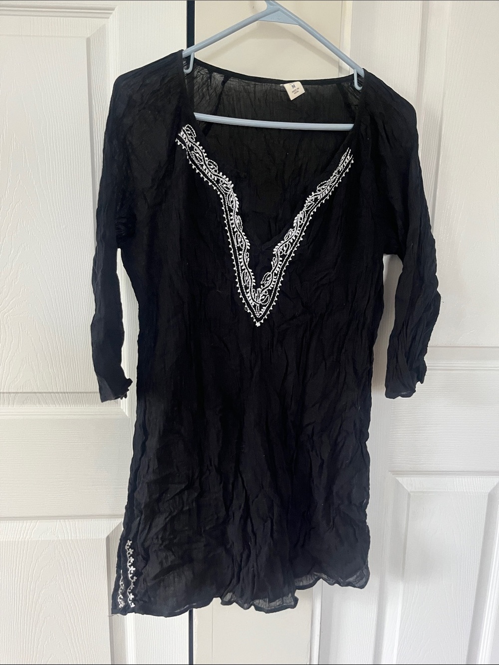 Old Navy Black V-Neck Embroidered Swim Cover-Up